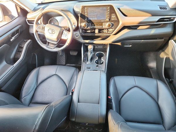 2022 TOYOTA HIGHLANDER XLE — CKPT