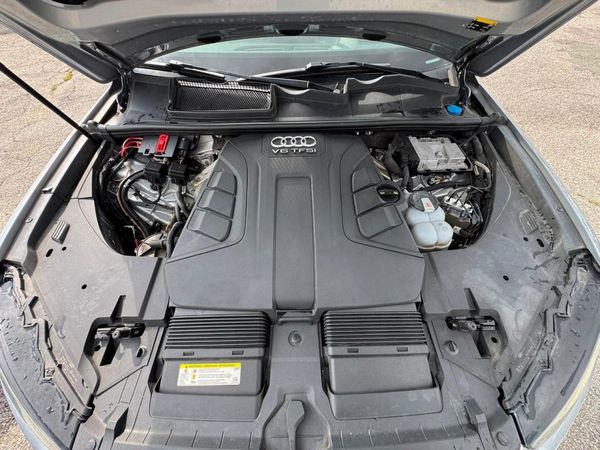 2018 AUDI Q7