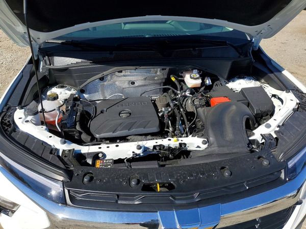 2026 CHEVROLET TRAILBLAZE LT — Engine bay