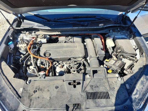 2023 HONDA CR-V Sport — Engine bay