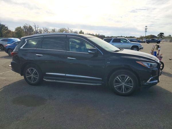 2017 INFINITI QX60 — Passenger 3/4