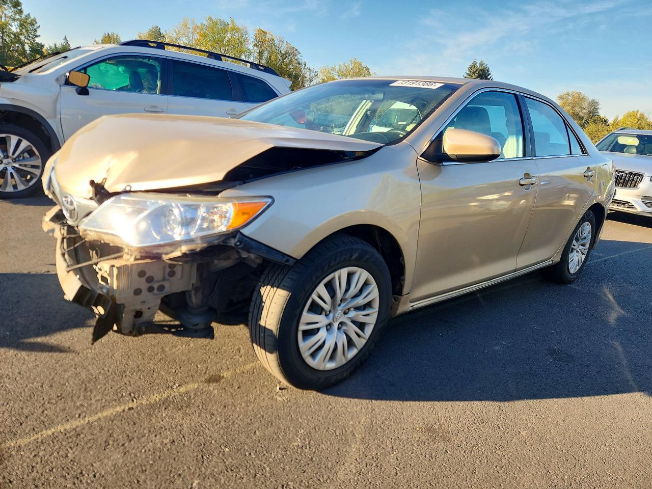 2012 TOYOTA CAMRY — Front 3/4