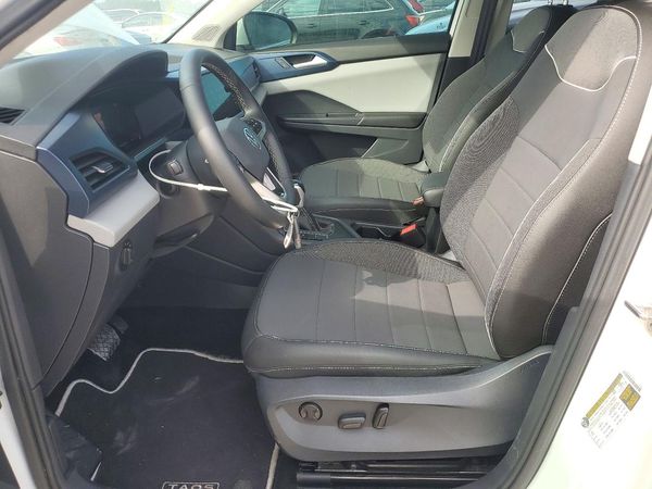 2023 VOLKSWAGEN TAOS SE — DENT
