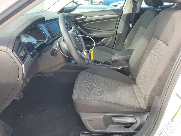 2019 VOLKSWAGEN JETTA S, SE, R-Line — DENT