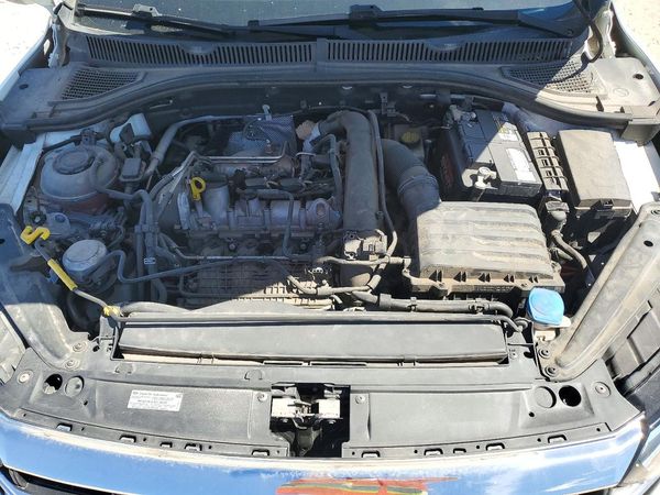 2019 VOLKSWAGEN JETTA S, SE, R-Line — Engine bay