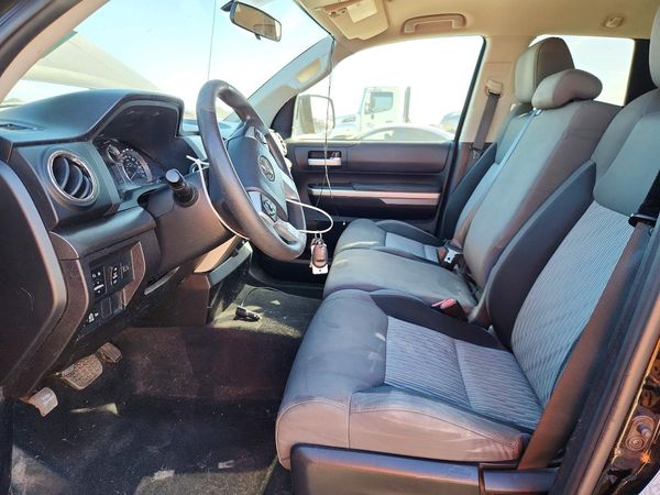 2014 TOYOTA TUNDRA SR5 — DENT
