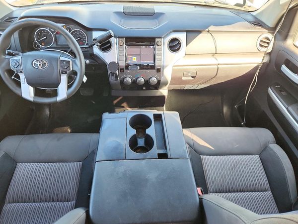 2014 TOYOTA TUNDRA SR5 — CKPT