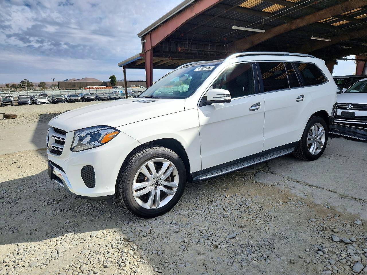 2017 MERCEDES-BENZ GLS GLS450-4M — Front 3/4