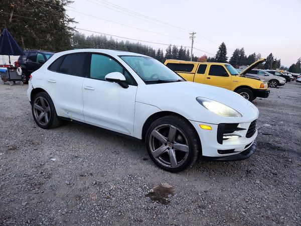 2019 PORSCHE MACAN — Passenger 3/4