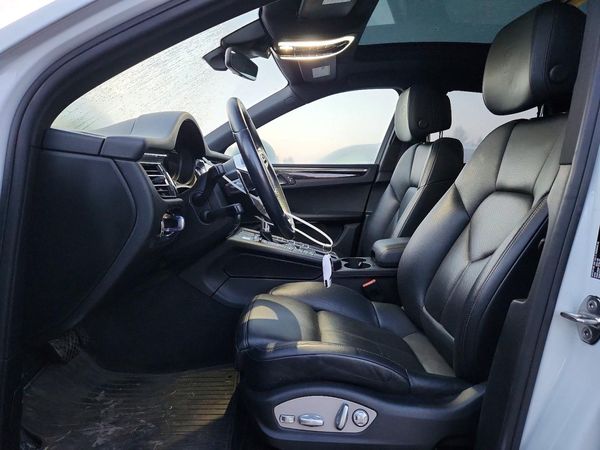 2019 PORSCHE MACAN — DENT