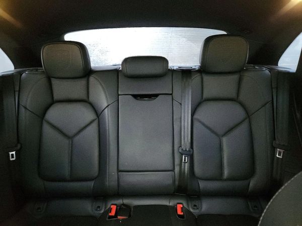 2019 PORSCHE MACAN — SUVN
