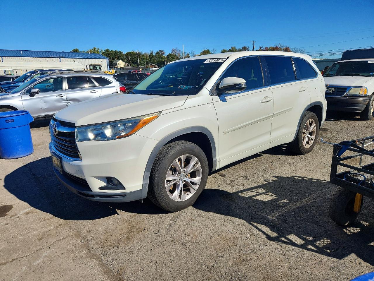 2015 TOYOTA HIGHLANDER Base/Hybrid — Front 3/4