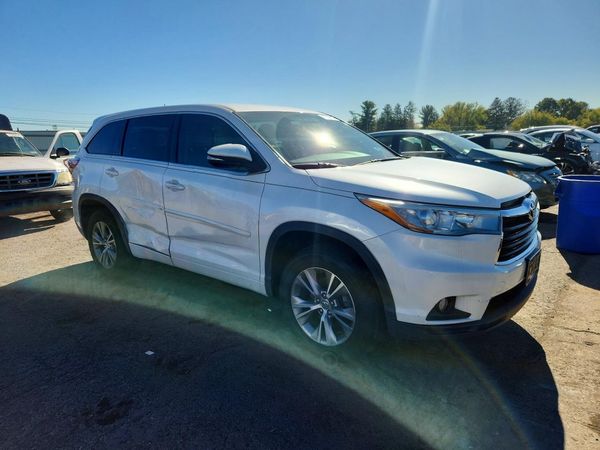 2015 TOYOTA HIGHLANDER Base/Hybrid — Passenger 3/4