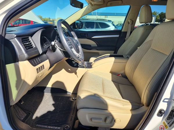 2015 TOYOTA HIGHLANDER Base/Hybrid — DENT