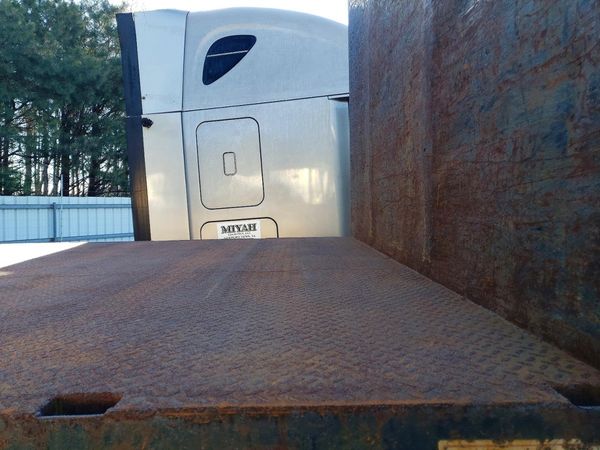 2014 VOLVO VHD
