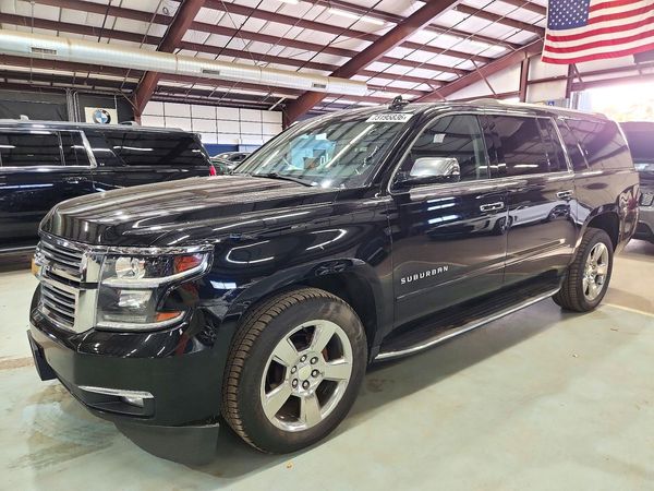 2017 CHEVROLET SUBURBAN Premier — Front 3/4