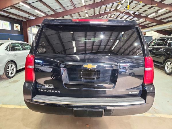 2017 CHEVROLET SUBURBAN Premier — DIRR