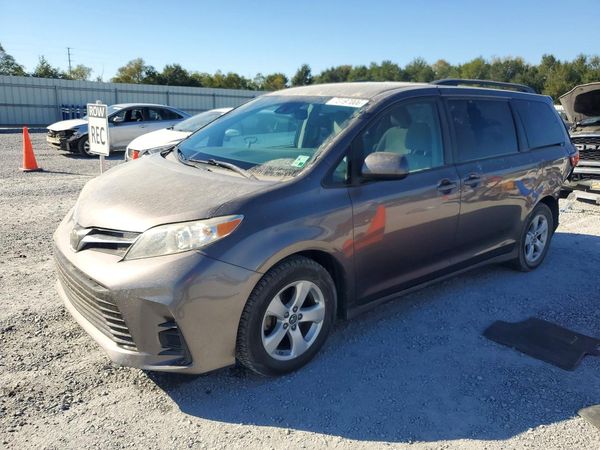 2020 TOYOTA SIENNA — DSFA — Front 3/4