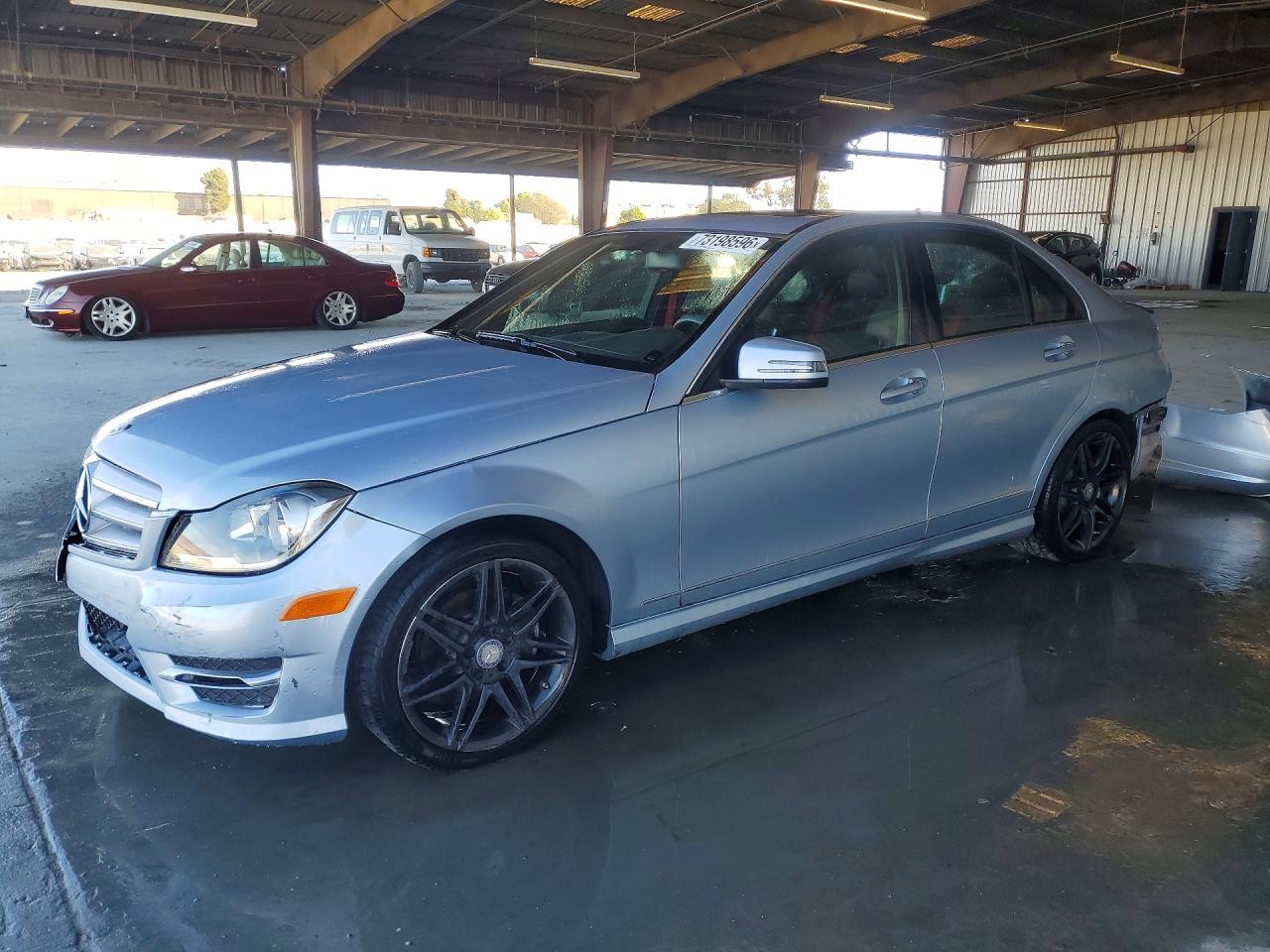 2013 MERCEDES-BENZ C C250 — Front 3/4