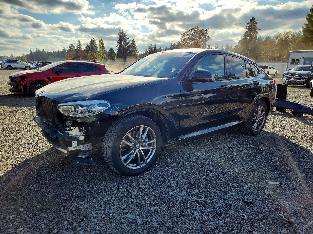 2021 BMW X4 xDrive30i — Front 3/4