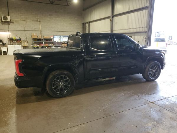 2022 TOYOTA TUNDRA