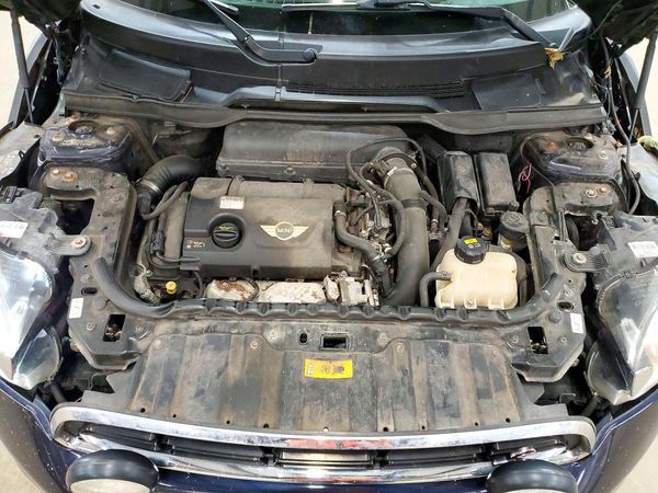 2016 MINI COOPER — Engine bay