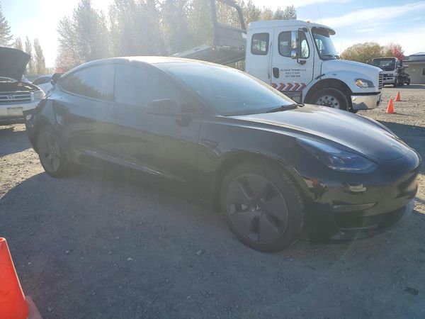 2022 TESLA MDL 3 — Passenger 3/4