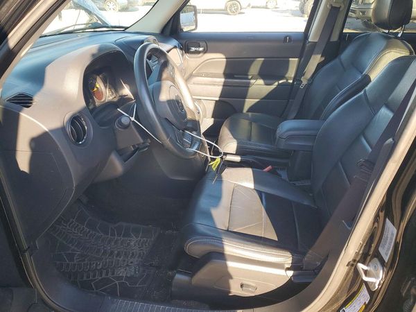 2015 JEEP PATRIOT Latitude — DENT