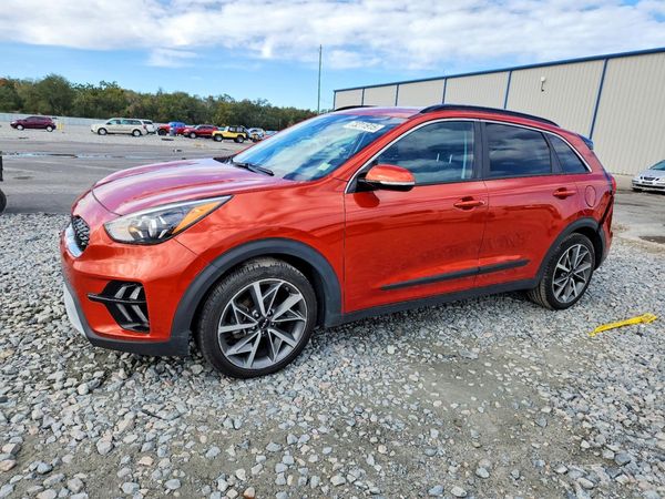 2022 KIA NIRO Touring Special Edition — Front 3/4