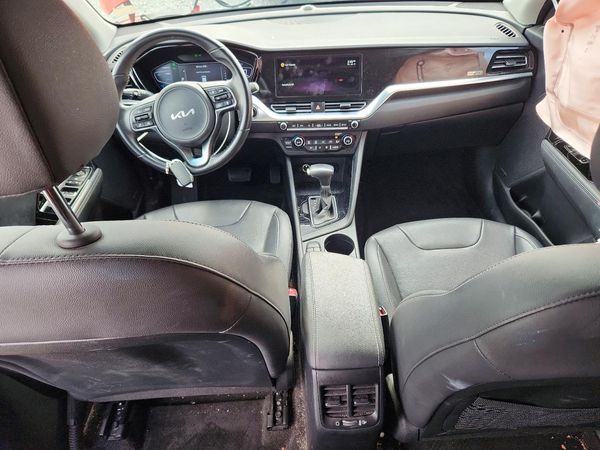 2022 KIA NIRO Touring Special Edition — CKPT