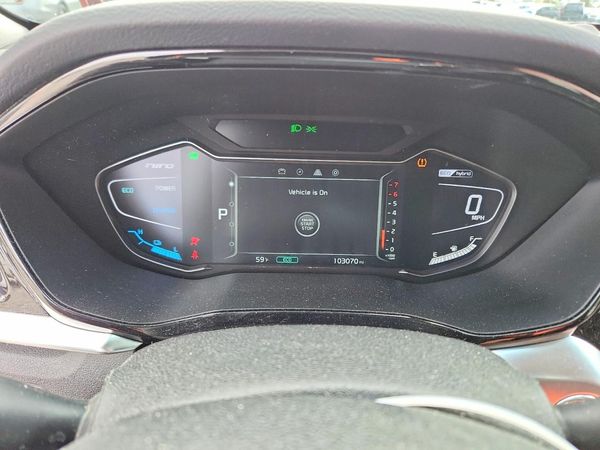 2022 KIA NIRO Touring Special Edition — ODOM