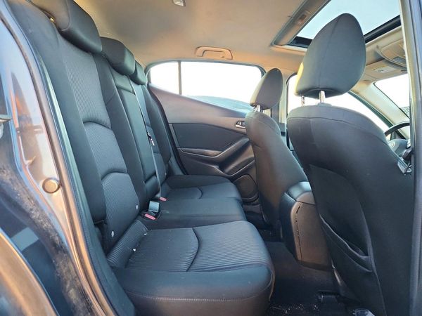 2015 MAZDA 3