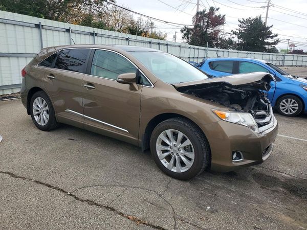 2014 TOYOTA VENZA XLE — Passenger 3/4
