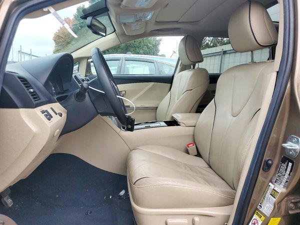 2014 TOYOTA VENZA XLE — DENT
