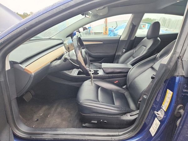 2022 TESLA MODEL 3 — DENT