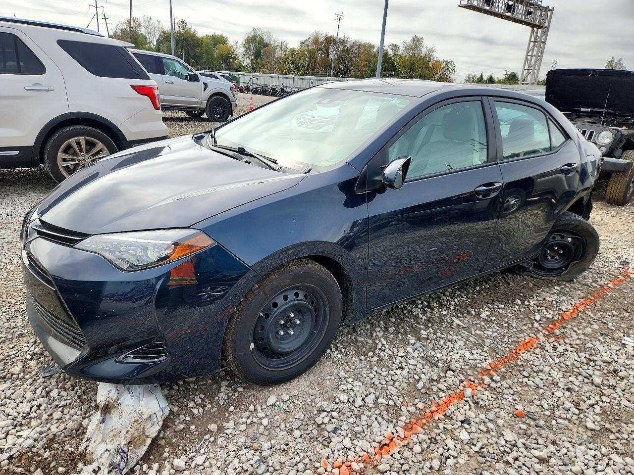 2018 TOYOTA COROLLA L/LE/SE/XLE/XSE — Front 3/4