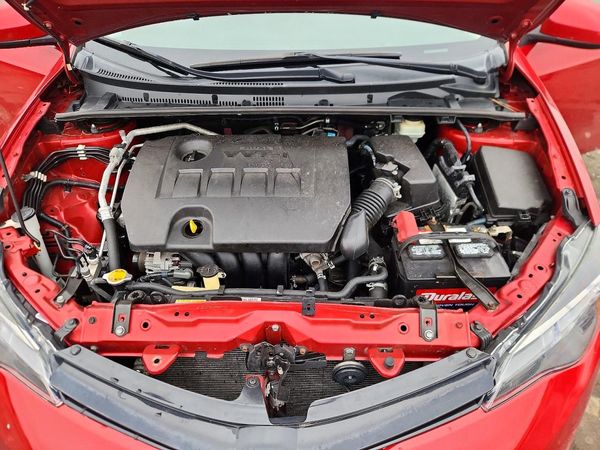 2017 TOYOTA COROLLA — Engine bay