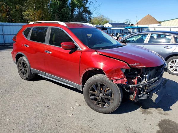 2018 NISSAN ROGUE — Passenger 3/4