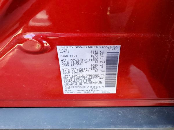 2018 NISSAN ROGUE — VINS