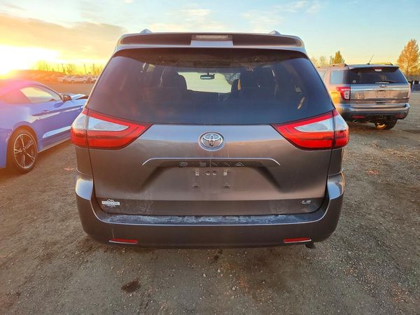 2015 TOYOTA SIENNA — DIRR