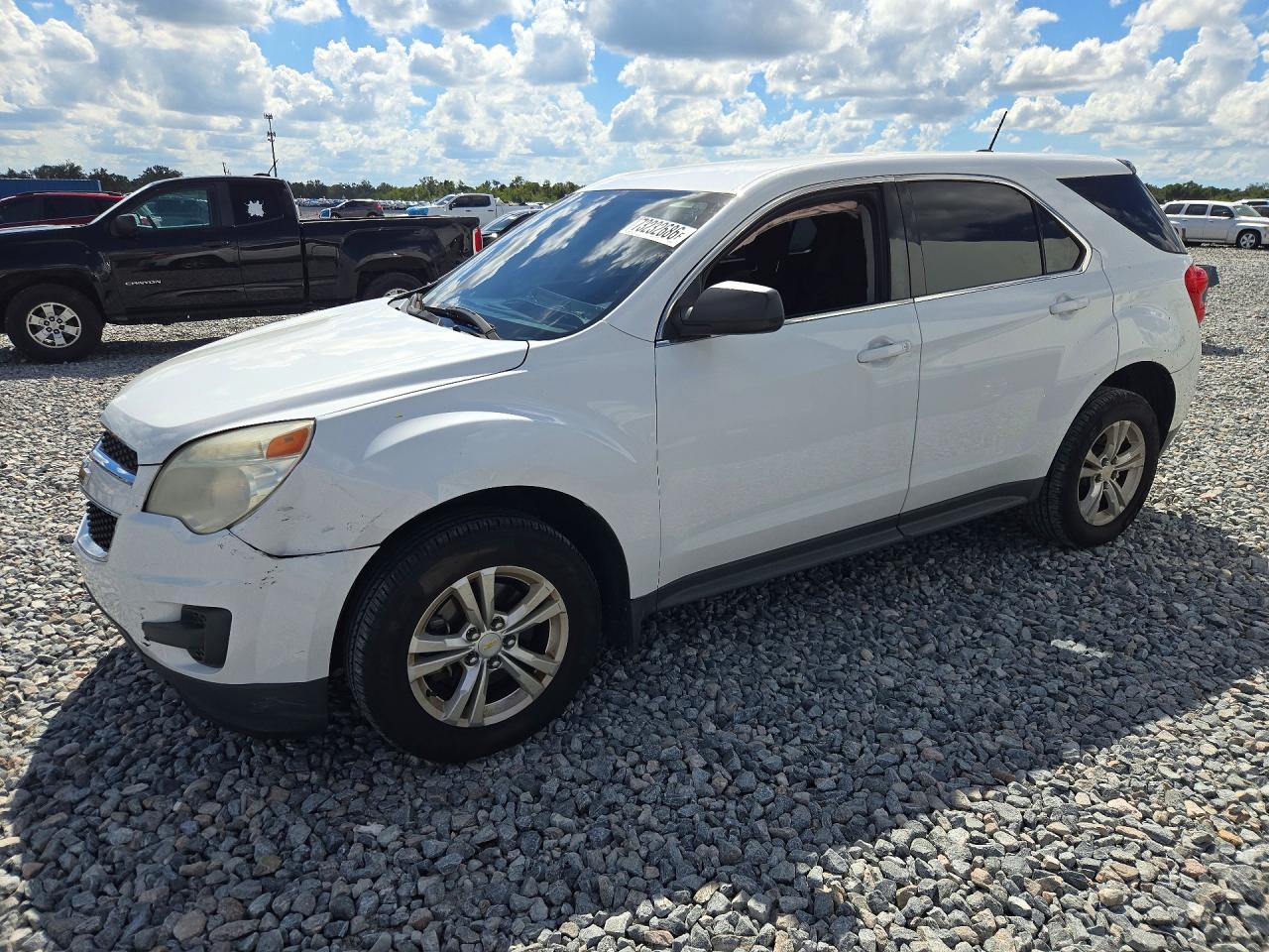 2015 CHEVROLET EQUINOX LS — Front 3/4