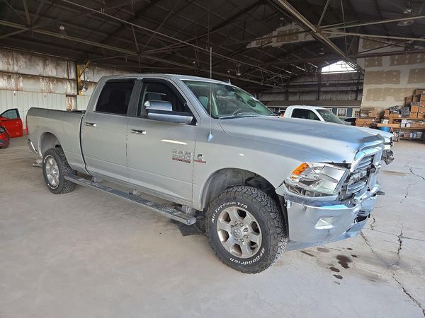 2013 RAM 2500 SLT — Passenger 3/4