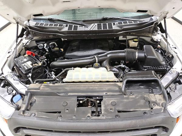 2021 FORD F150 — Engine bay