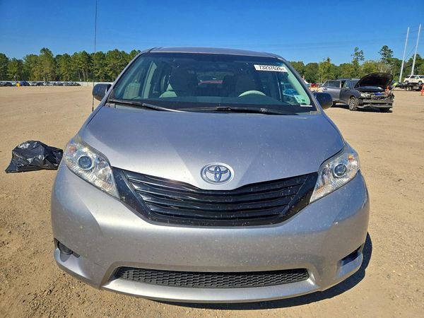 2013 TOYOTA SIENNA — DIRF