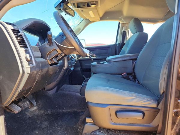2015 RAM 1500 ST — DENT