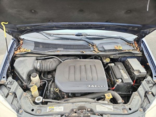 2013 RAM TRADESMAN — Engine bay