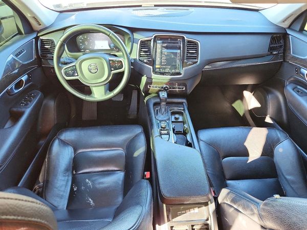 2018 VOLVO XC90 Momentum — CKPT