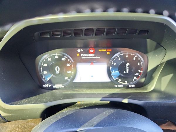 2018 VOLVO XC90 Momentum — ODOM