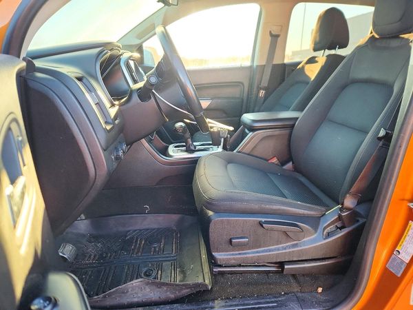 2017 CHEVROLET COLORADO LT — DENT