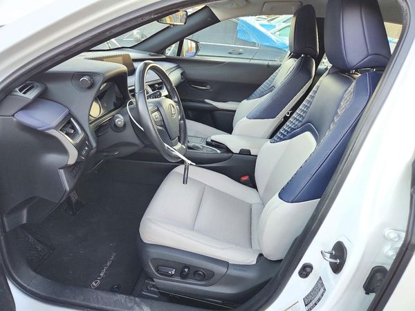 2022 LEXUS UX 200 200 Base — DENT